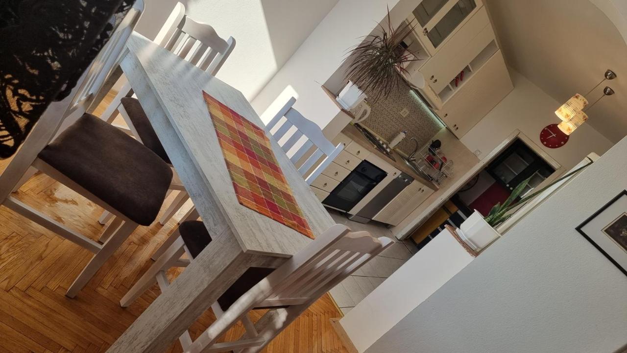 Risto Apartment Скоп'є Екстер'єр фото