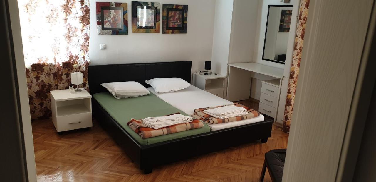 Risto Apartment Скоп'є Екстер'єр фото